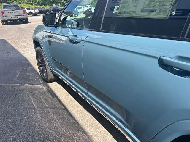 New 2026 Steel Blue Exterior Paint Jeep Limited Reserve image 8