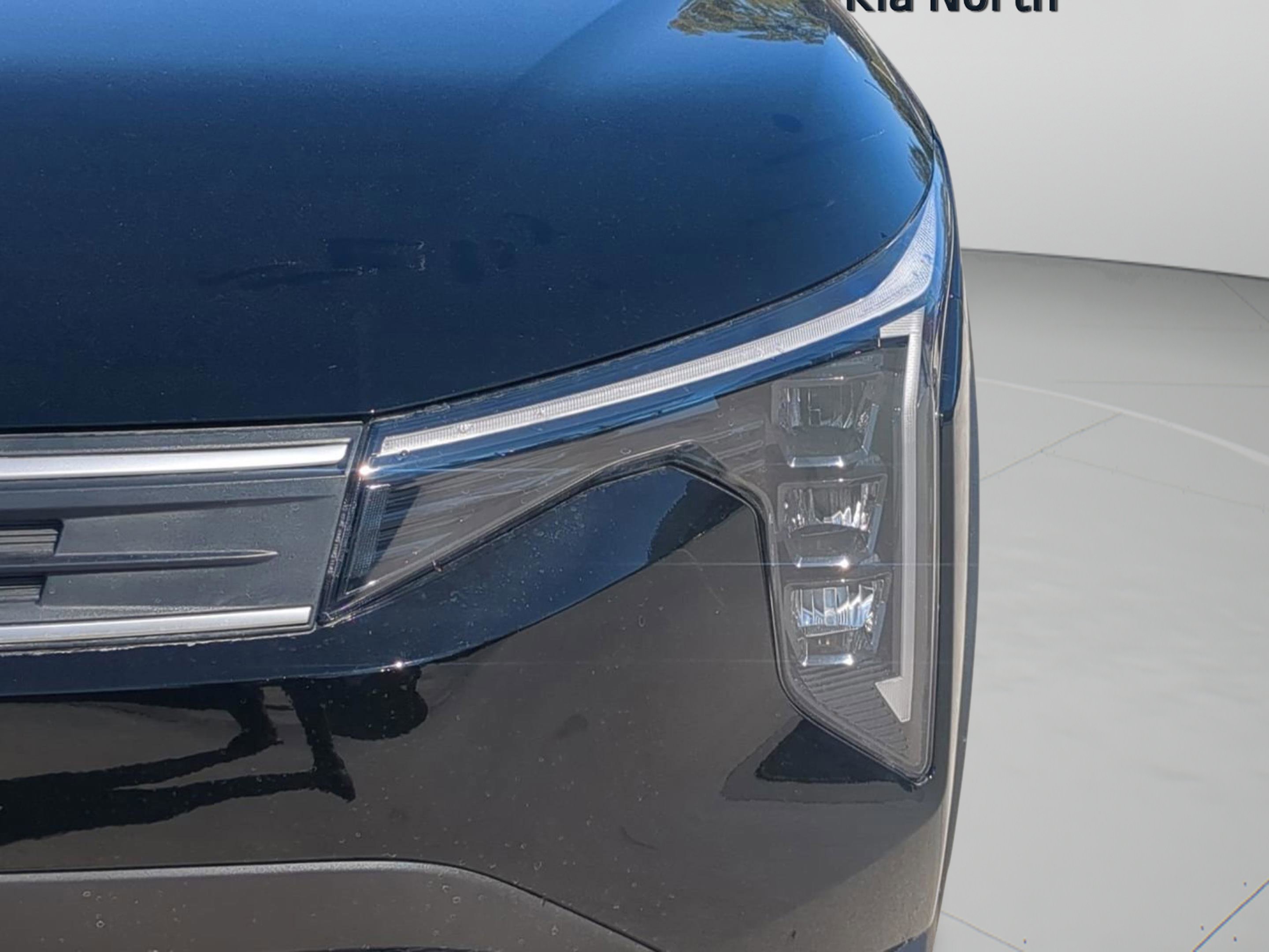 New 2026 Aurora Black Pearl Kia LXS image 39