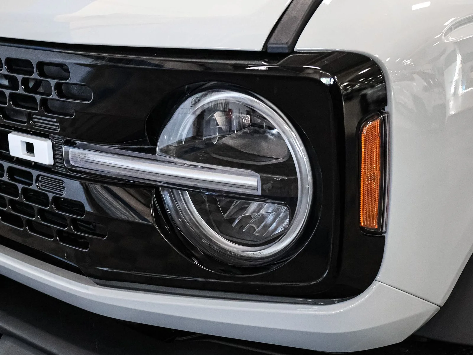 New 2026 Avalanche Gray Ford Badlands® image 14