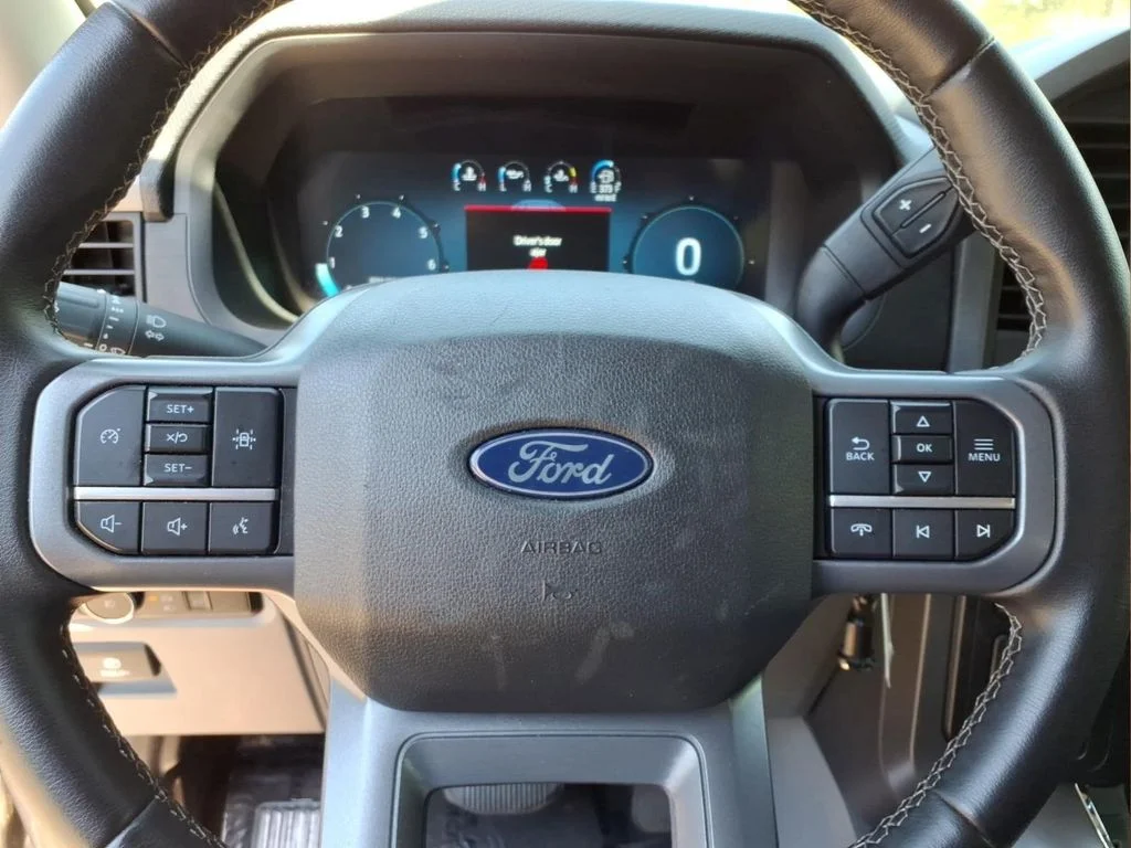 Used 2025 Gray Ford XLT image 11