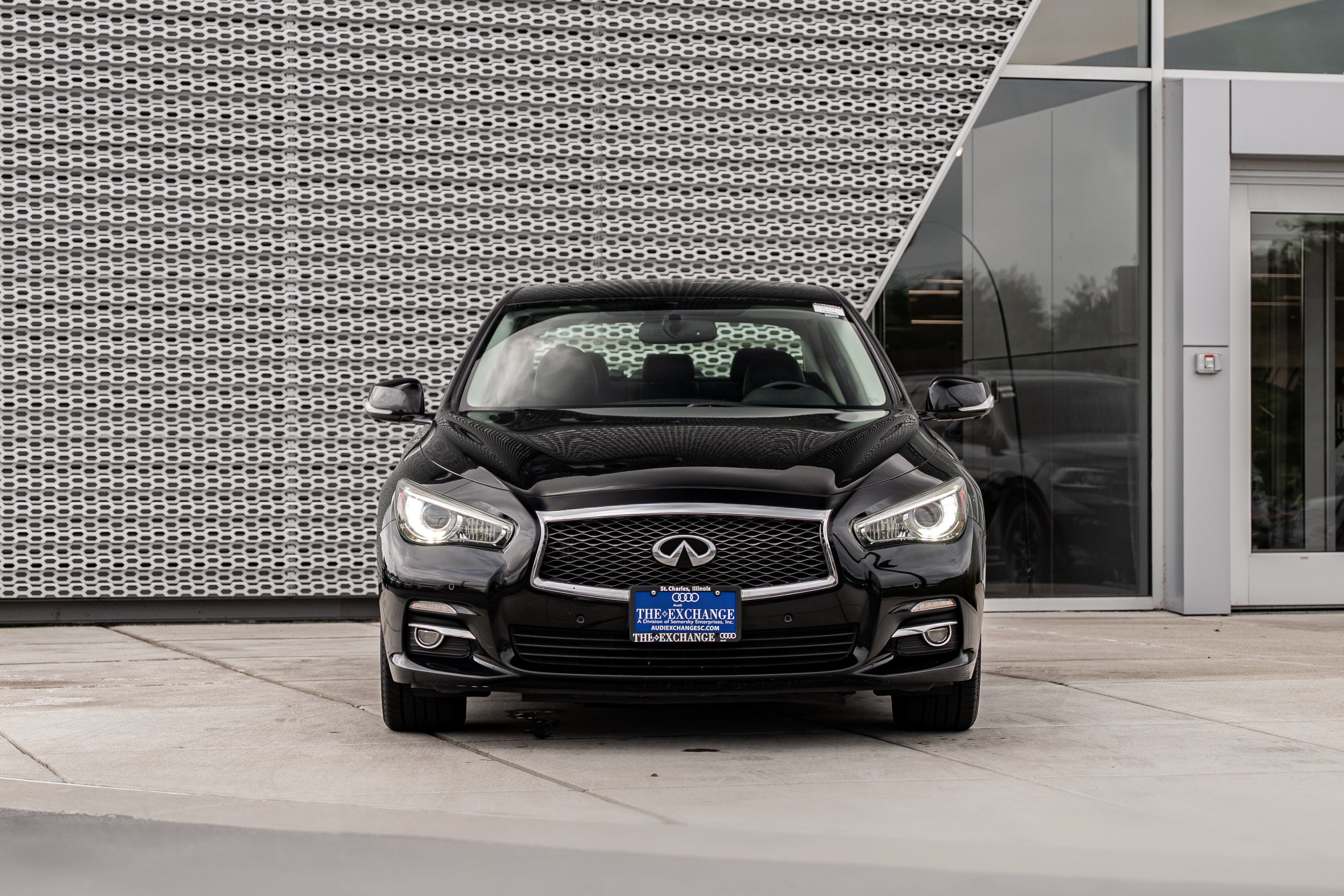 Used 2014 Black Obsidian INFINITI Premium image 29