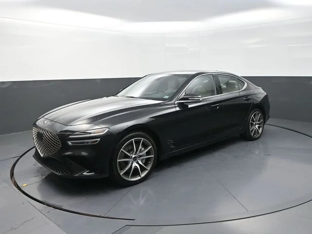 Used 2025 Black Genesis 2.5T image 3