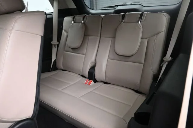 Used 2023 Oxford White Ford Limited image 25