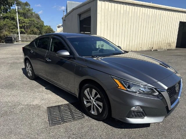 Used 2020 Gray Nissan 2.5 S image 3