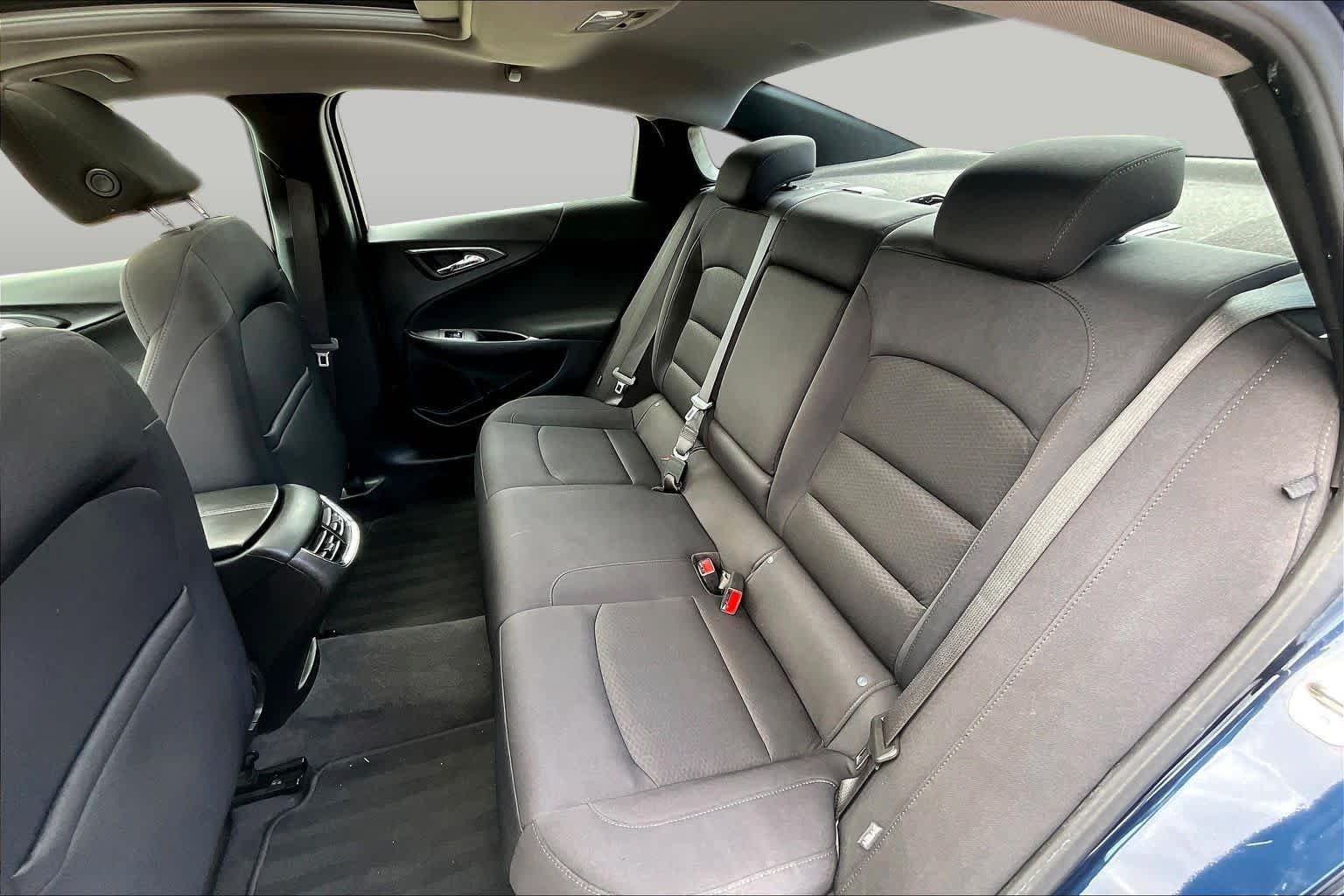 Used 2022 Northsky Blue Metallic Chevrolet LT image 21