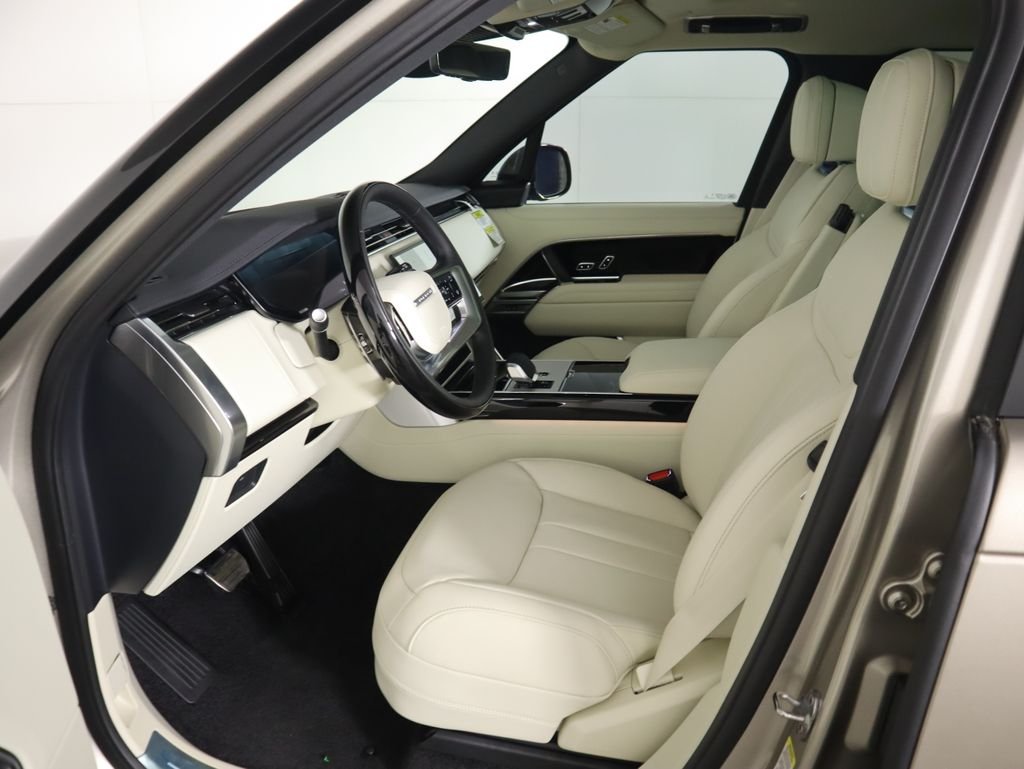 New 2026 Batumi Gold Land Rover SE image 20