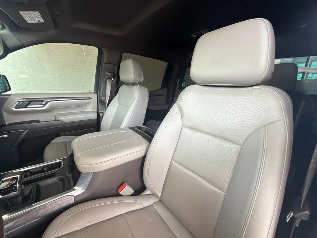Used 2024 Black Chevrolet LTZ image 23