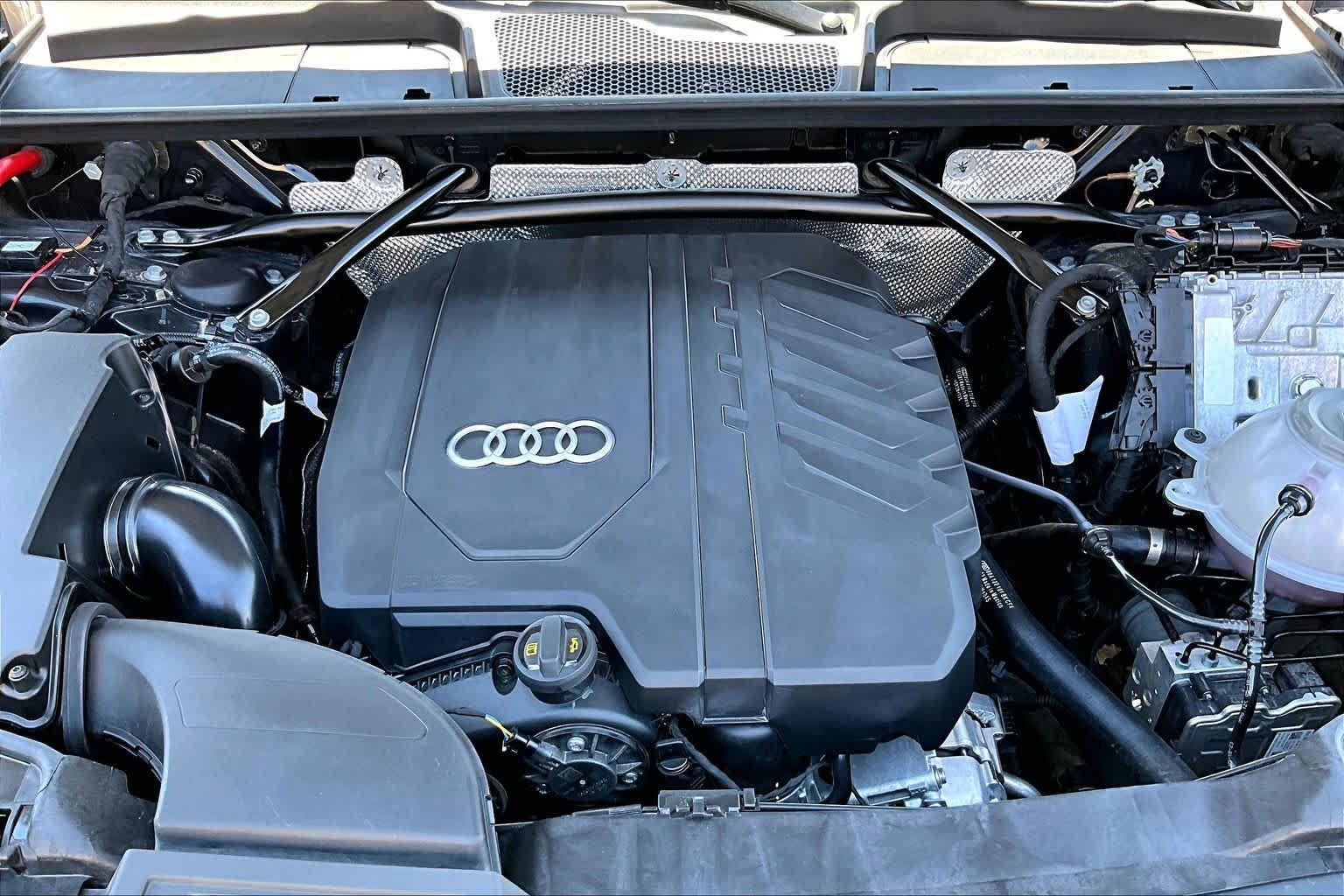 Used 2024 Daytona Gray Pearl Effect Audi S line Premium Plus image 31