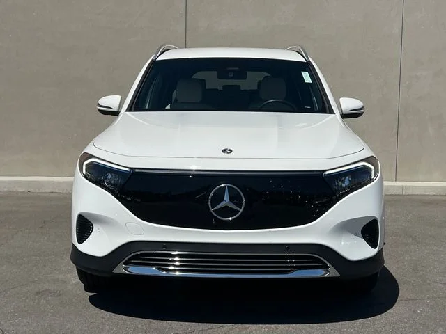Used 2025 Polar White Mercedes-Benz 300 image 3