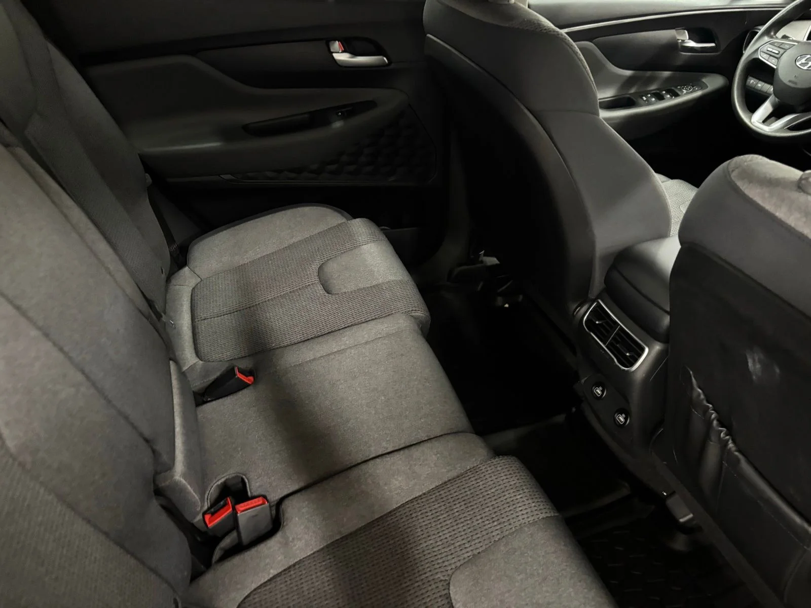 Used 2023 Gray Hyundai SE image 19