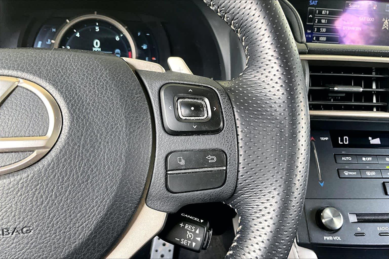 Used 2015 Infrared Lexus  image 22
