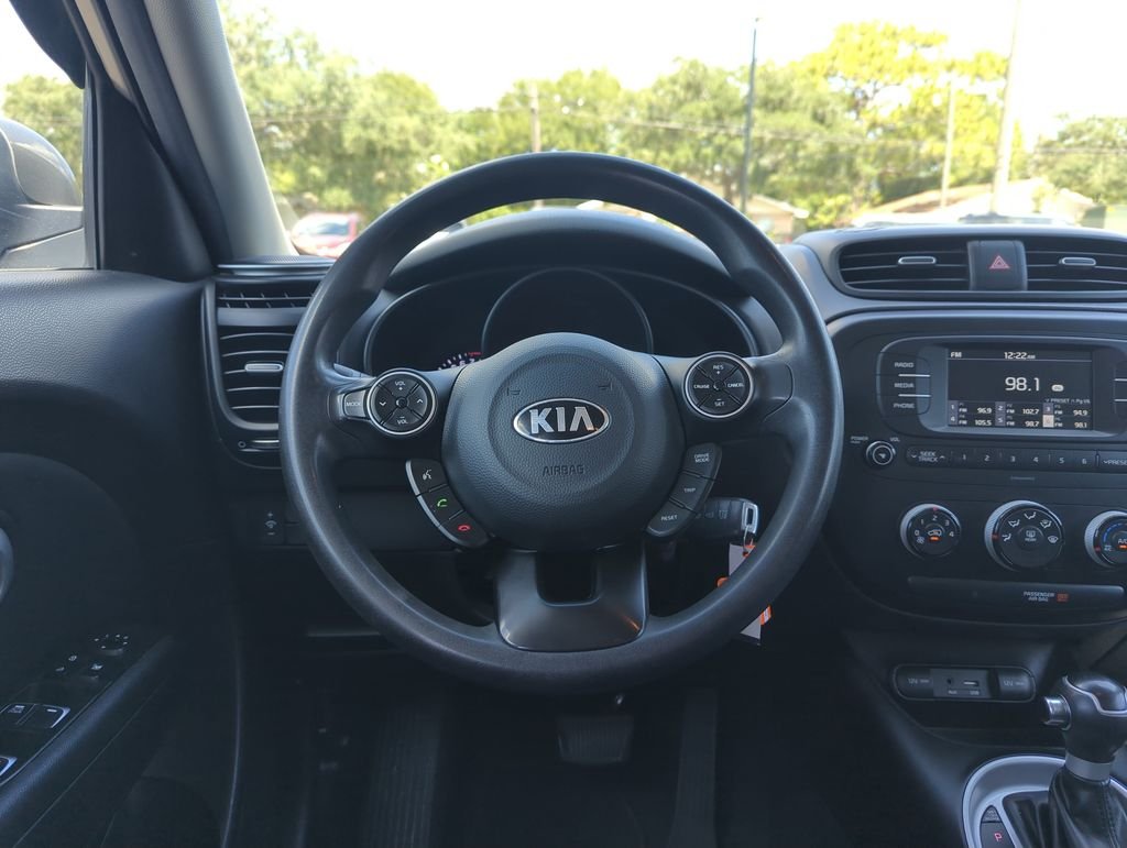 Used 2017 Gray Kia Base image 17