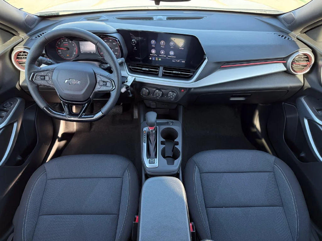 2026 Chevrolet Trax RS - Photo 11
