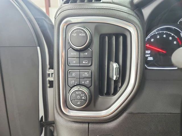Used 2021 White Chevrolet LTZ image 28