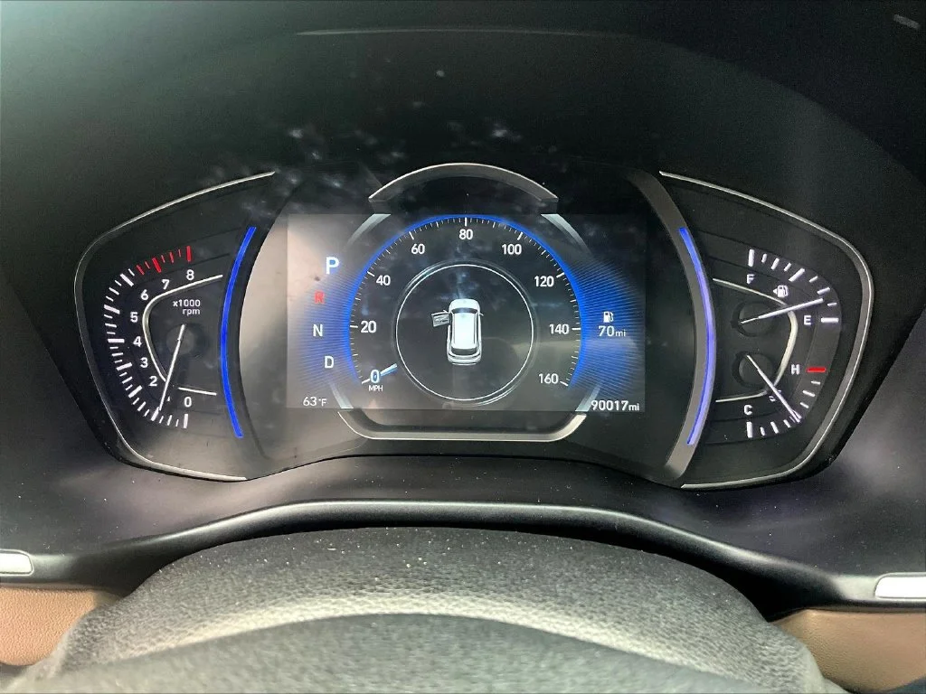 Used 2020 Black Hyundai SEL image 14