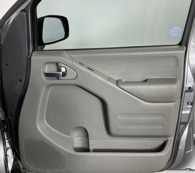 Used 2021 Gray Nissan SV image 26