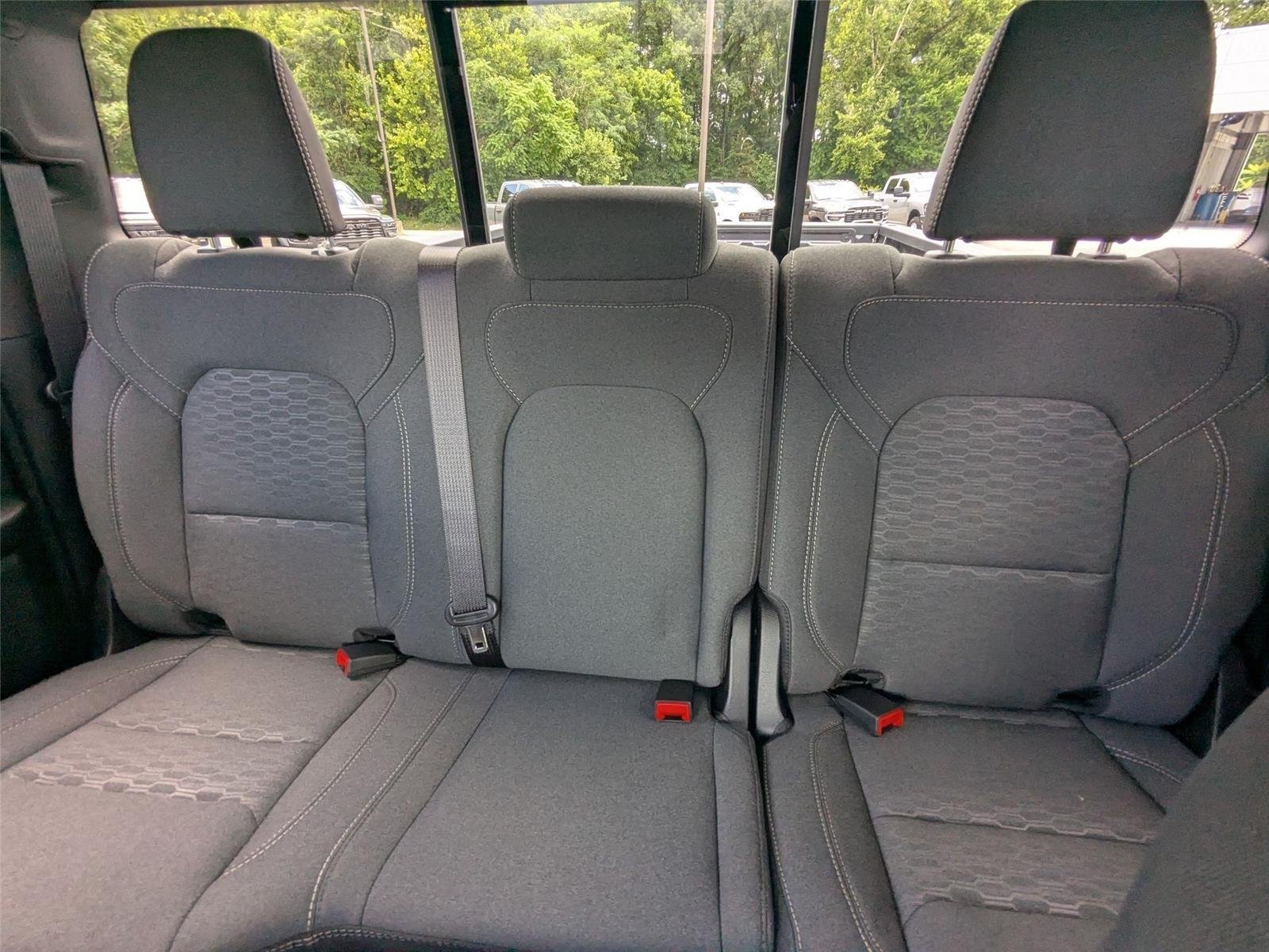 New 2026 Granite Crystal Metallic Clearcoat RAM Tradesman image 19