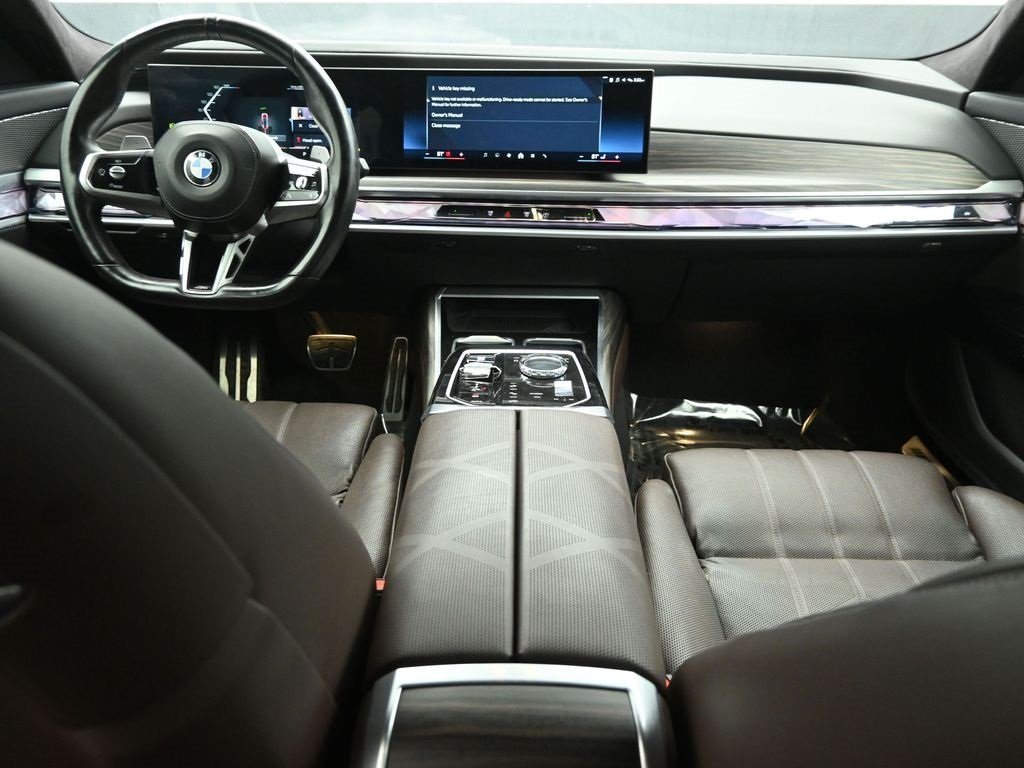 2023 BMW 760I - Image 22