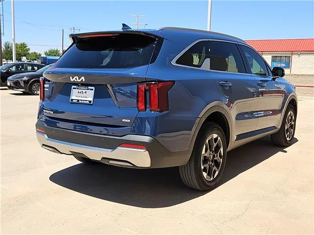 Used 2025 Midnight Lake B KIA S All-Wheel Drive image 3