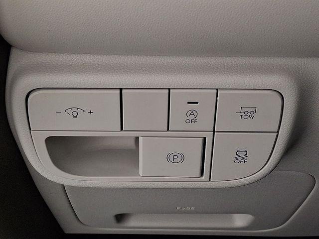 New 2026 White Hyundai SE FWD image 26