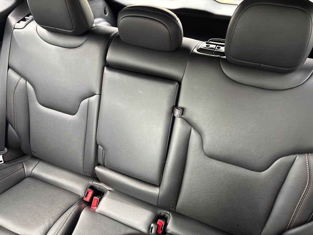 Used 2022 Red Jeep Limited image 18