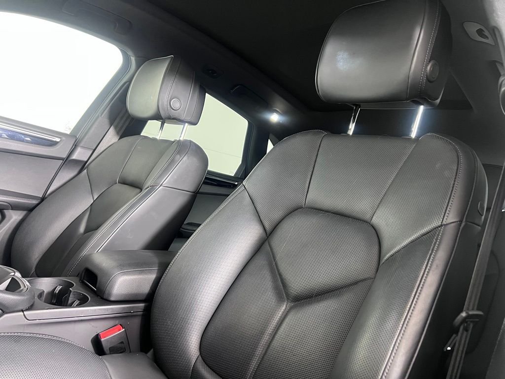 Certified Used 2023 White Porsche  image 5