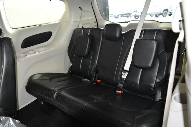 2017 Chrysler Pacifica Touring-L - Photo 31