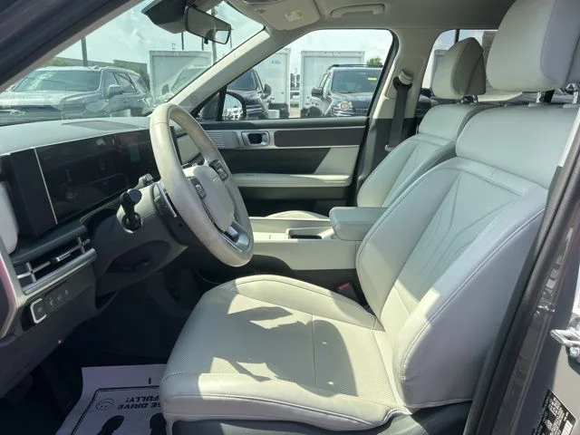 Used 2025 Gray Hyundai SEL image 15