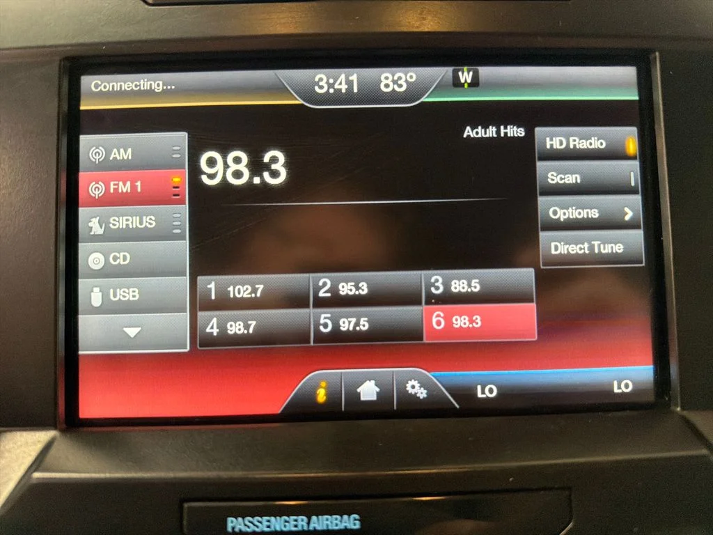 Used 2015 Silver Ford Lariat image 22