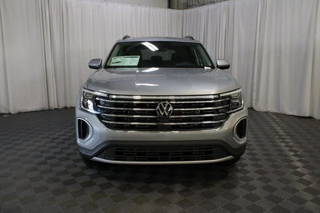 2026 Volkswagen Atlas SE w/Tech - Photo 30