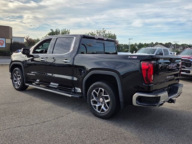 Used 2022 Black GMC SLT image 10