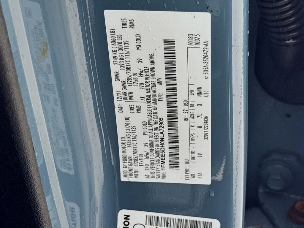 Used 2022 Gray Ford Badlands image 32
