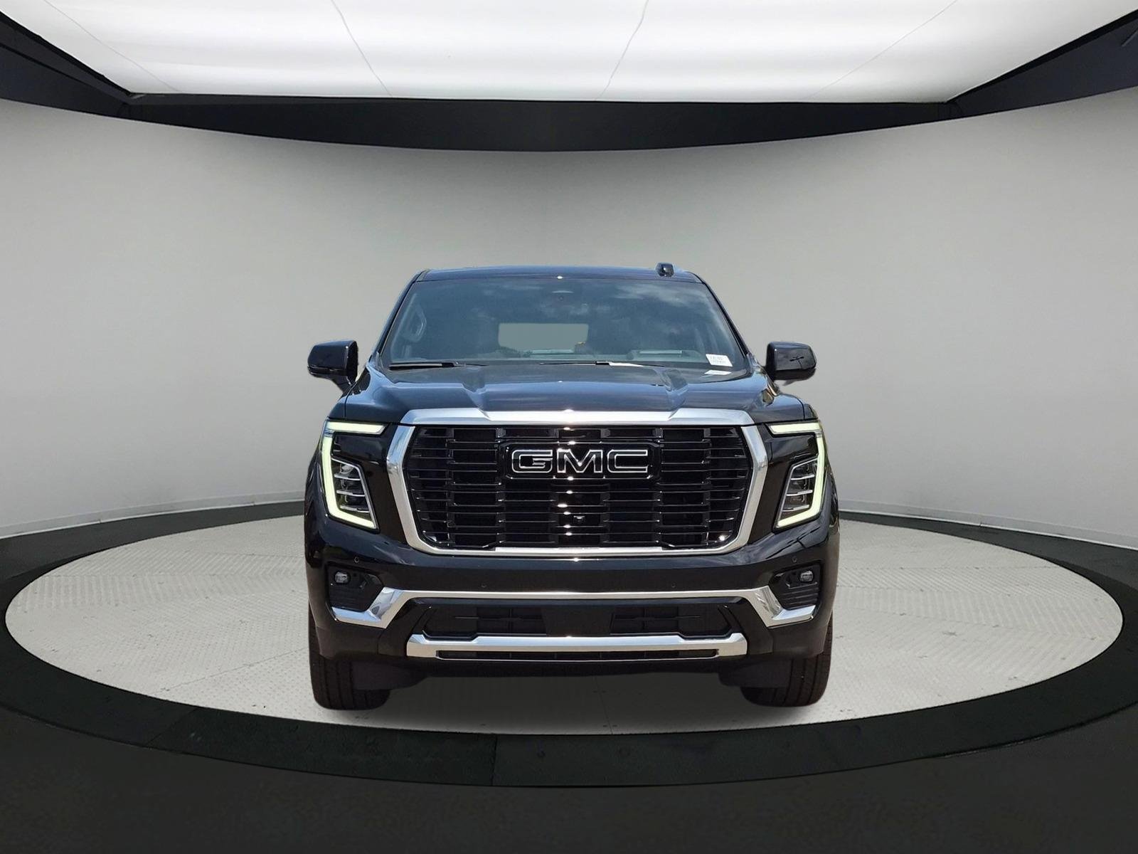 2026 GMC Yukon XL Denali - Photo 8