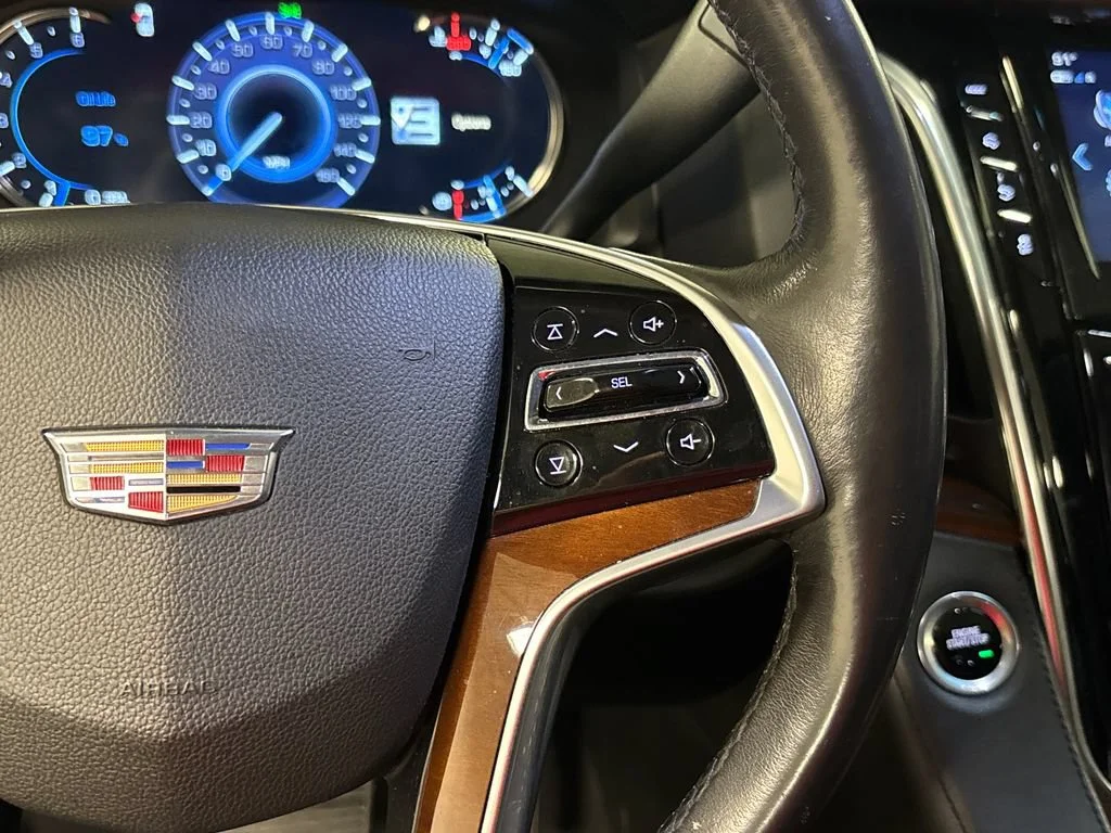 Used 2018 DARK GRANITE METALLIC Cadillac Premium Luxury image 27
