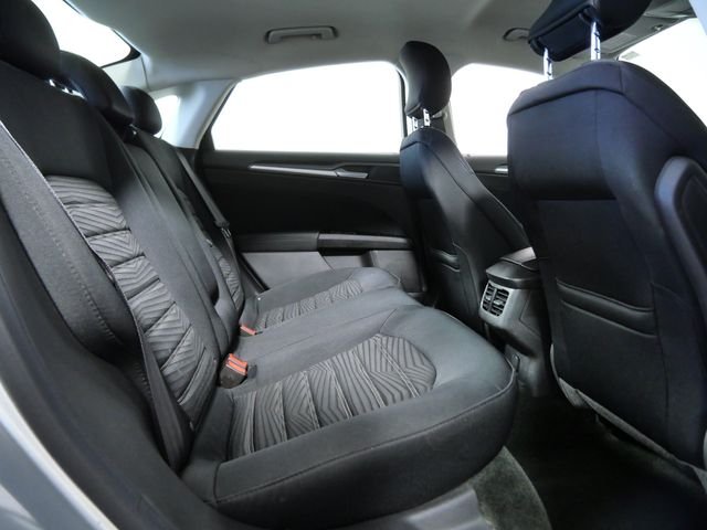 Used 2016 Silver Ford SE image 13