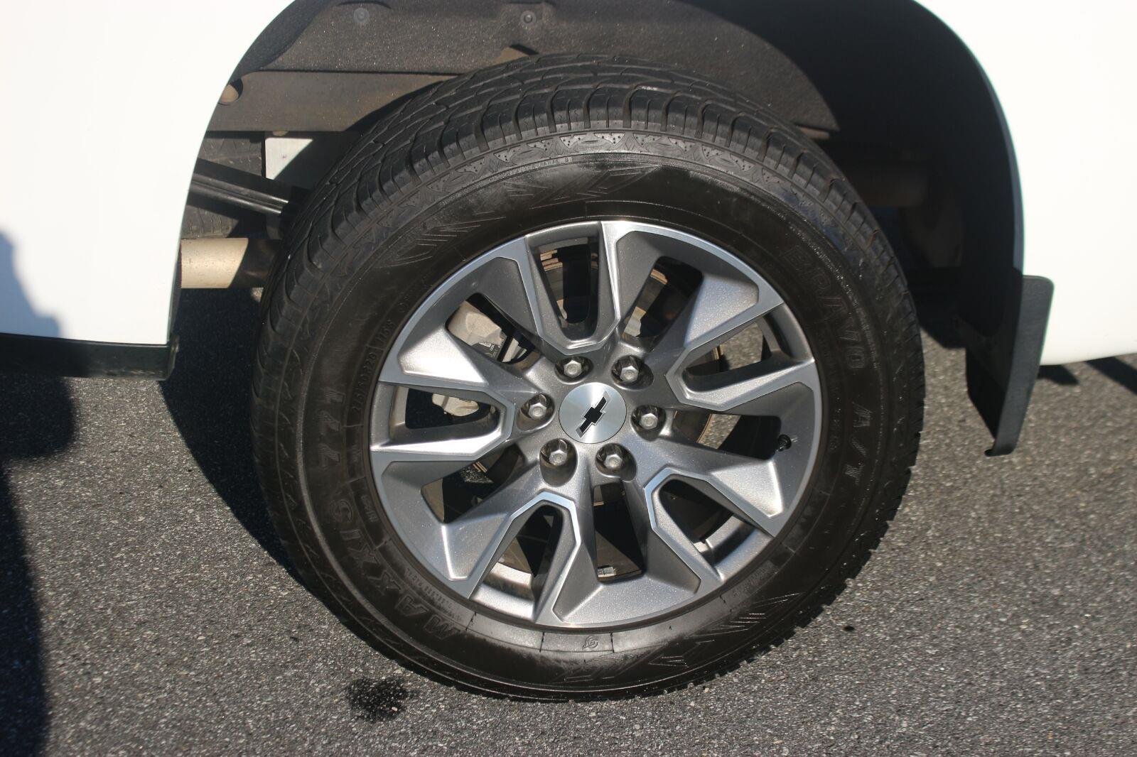 Used 2022 SUMMIT WHITE Chevrolet RST image 40