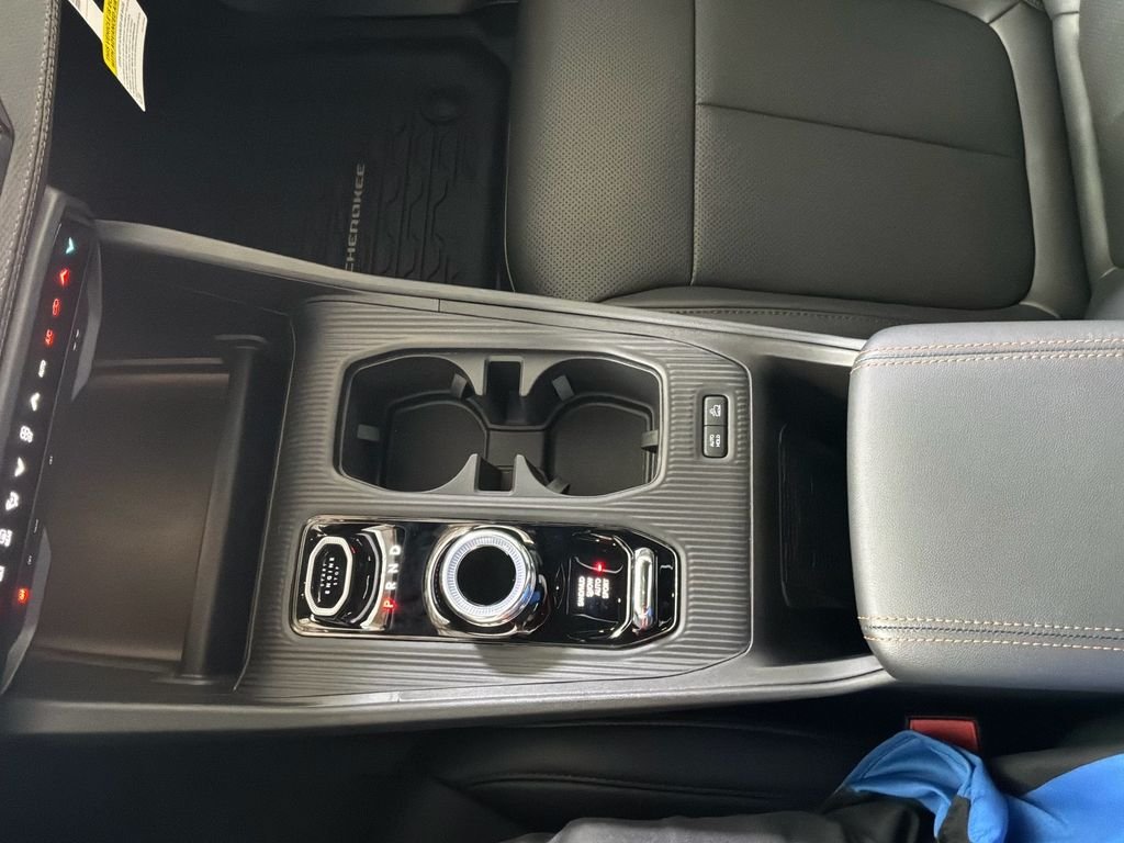 New 2026 41 Jeep Limited image 30