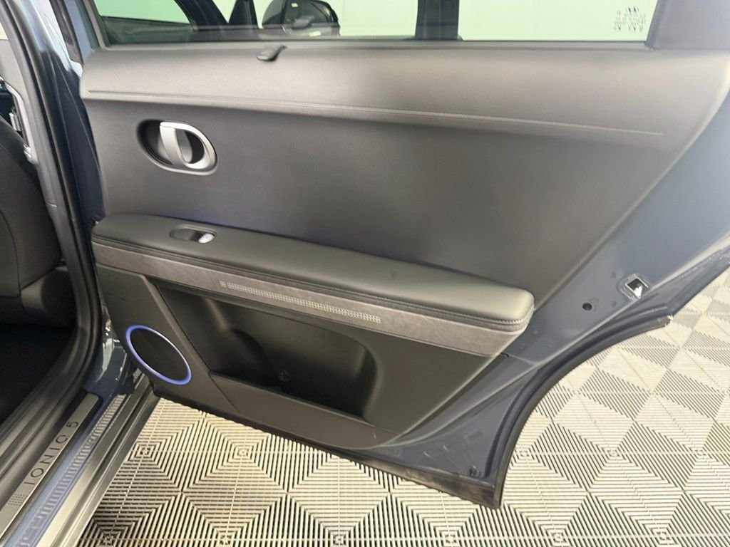 Used 2024 Teal Hyundai Limited image 29