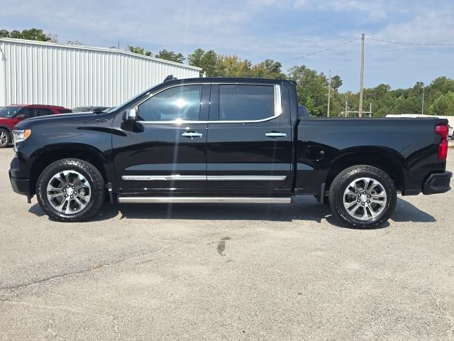 2024 Chevrolet Silverado 1500 High Country photo 2