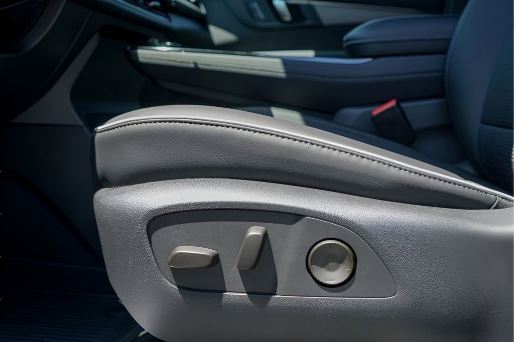2026 Buick Enclave Sport Touring - Photo 18