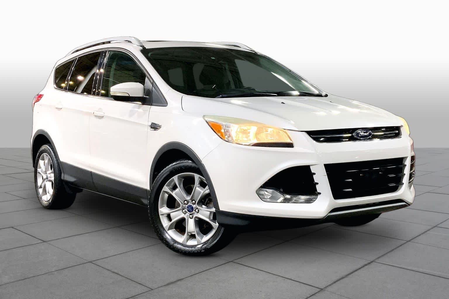 Used 2014 White Platinum Metallic Tri-Coat Ford Titanium image 3