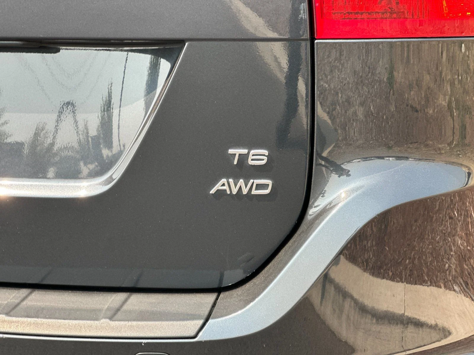 Used 2010  Volvo T6 image 29
