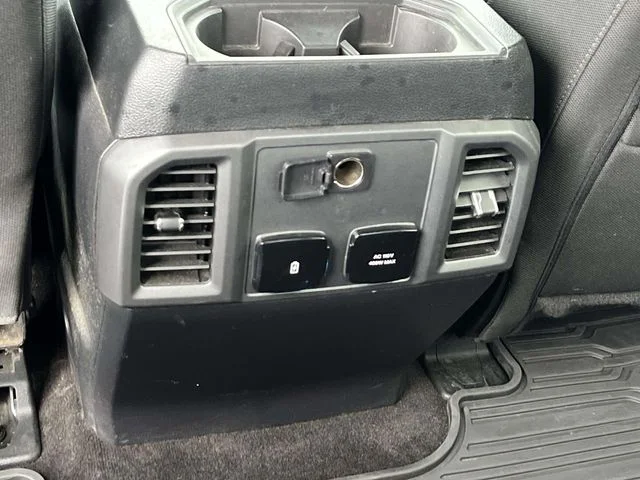 Used 2019 Black Ford XLT image 16