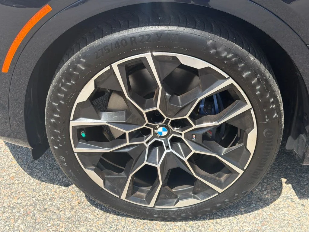 Used 2023 Black BMW M60i image 11
