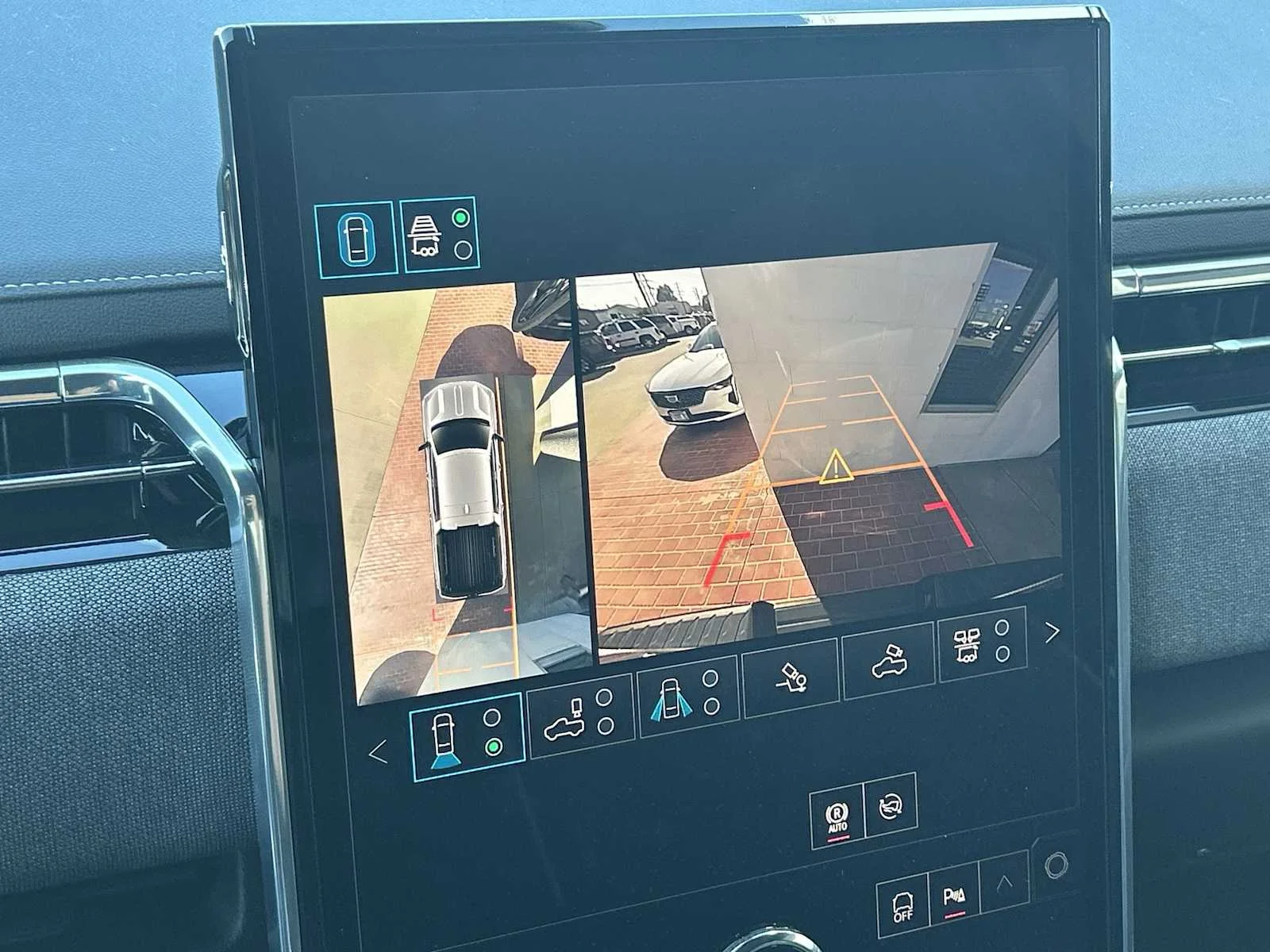 2026 GMC Sierra EV Elevation - Photo 15