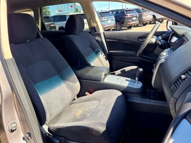 Used 2010 Gray Nissan S image 17