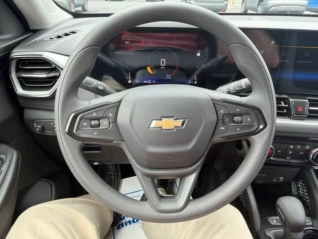 New 2026 Mosaic Black Metallic Chevrolet LT image 29