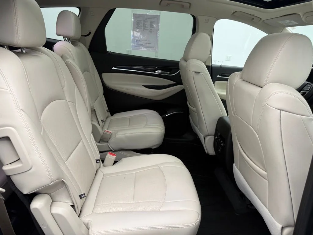 Used 2023 Green Buick Essence image 36