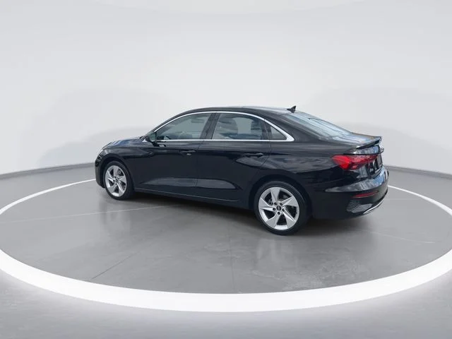 Used 2024  Audi 40 Premium image 6