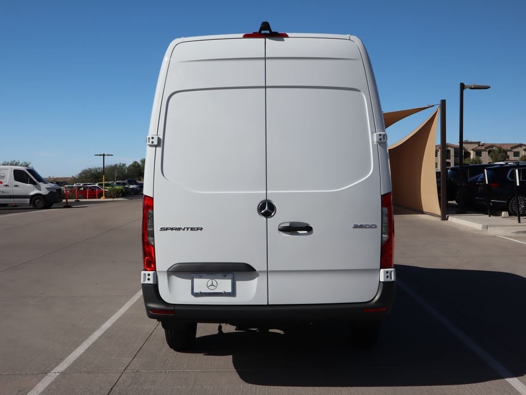Used 2025 Arctic White Mercedes-Benz Cargo 170 WB image 6